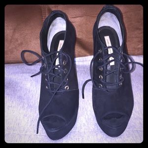 DVF black wedges 8